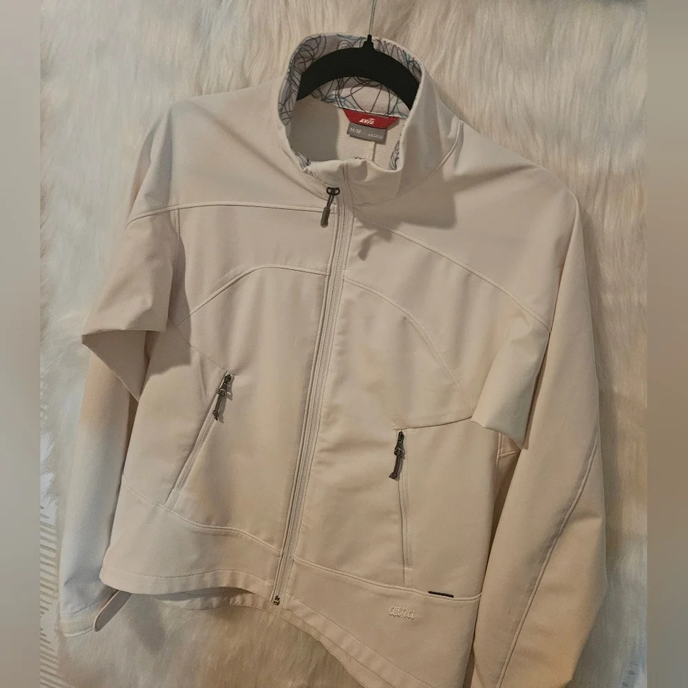 Avia Classic Ivory Performance Shell Jacket - Picture 2 of 7